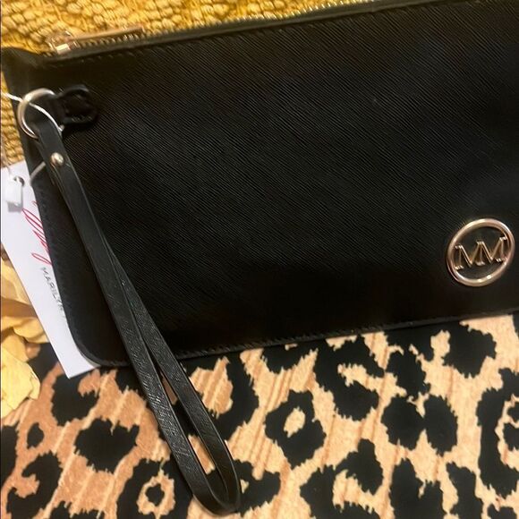 Marilyn Monroe Black Leather Wristlet Gold Hardware - Picture 5 of 7